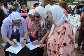 madres de plaza de mayo