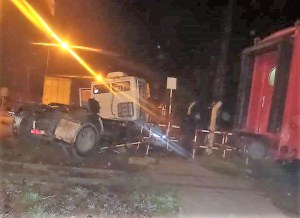 tren embiste camión