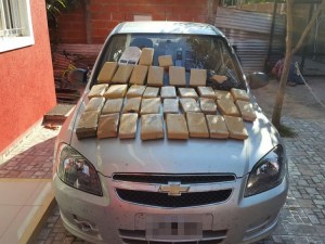 droga-que-transportaba-el-policia